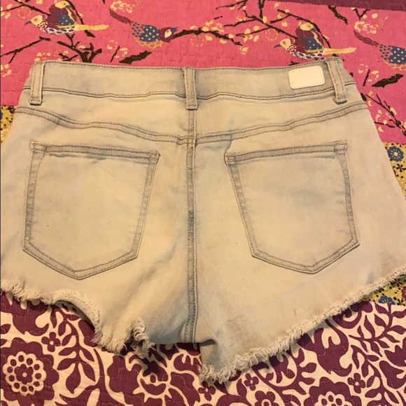 Celebrity Pink jean shorts size 5/27 - Picture 2 of 4
